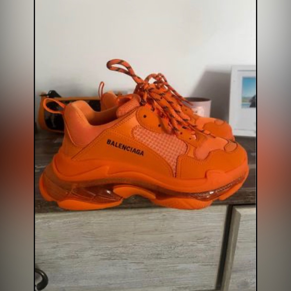 Original Orange Balenciaga sneaker